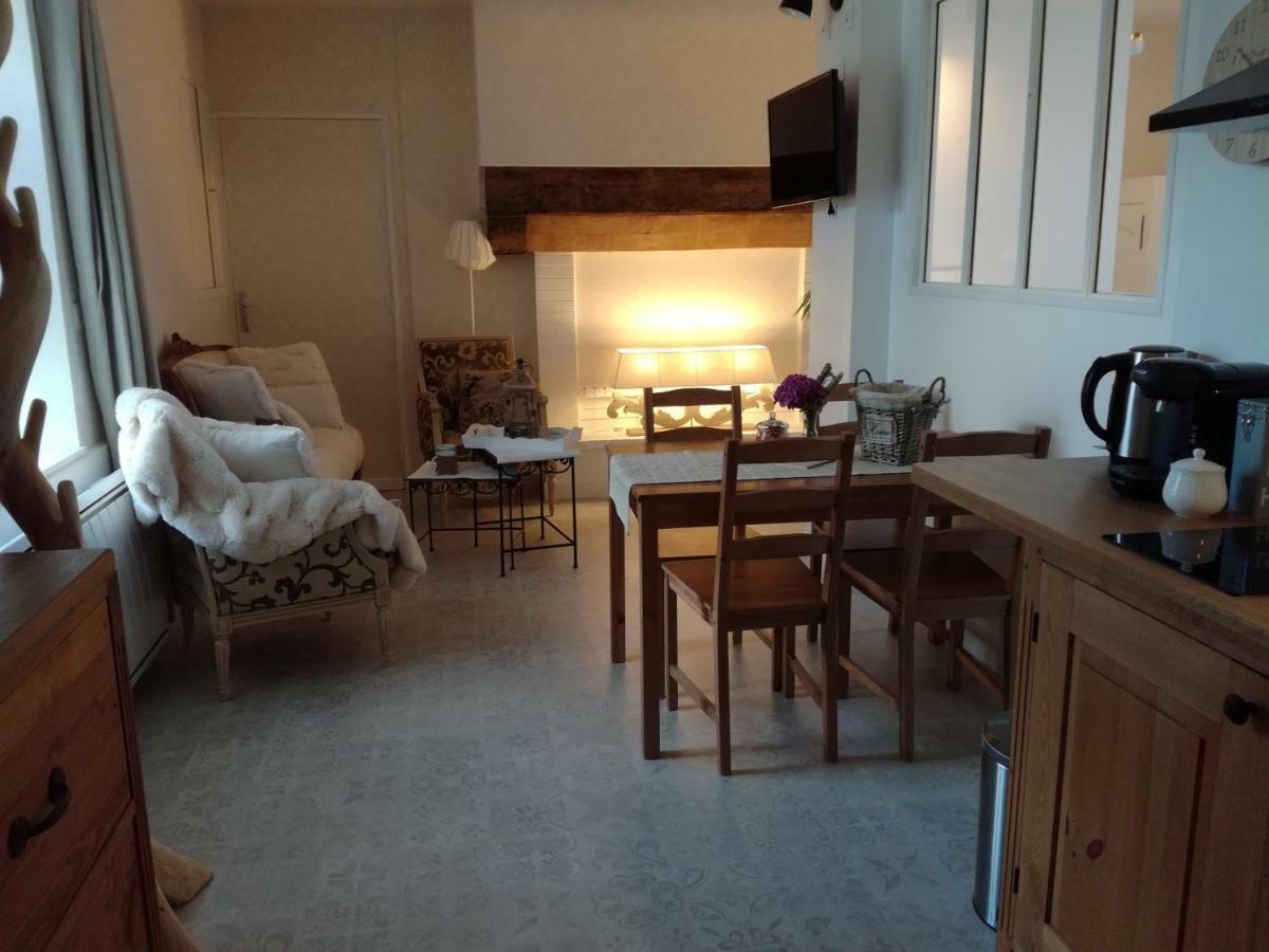Manoir De La Guignardiere - Charme Et Douceur Chavagne ภายนอก รูปภาพ